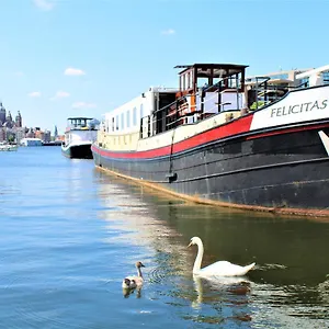 buradan rezervasyon yapın